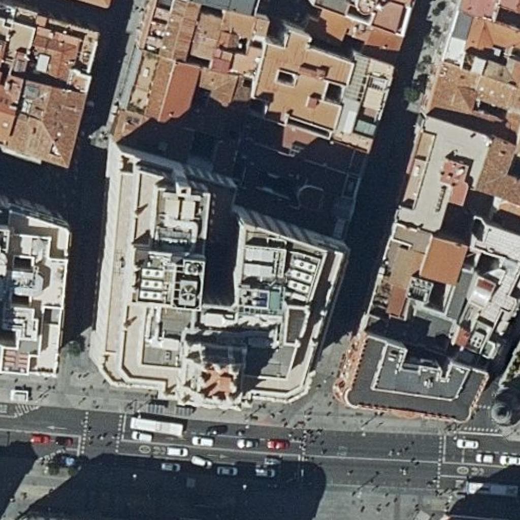 Ortofoto aérea PNOA de una cubierta medida